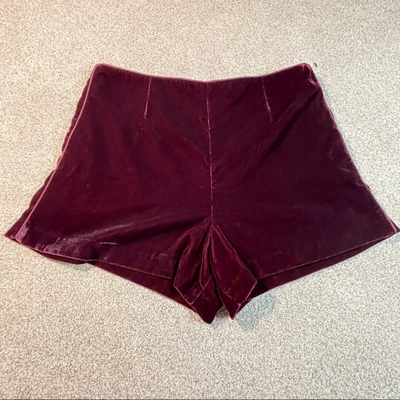 Free People Purple Solid Velvet Bohemian Shorts Size 12 - Picture 4 of 8